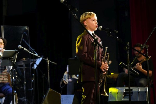 Filip Cąderek w finale Festiwalu Kolęd i Pastorałek (VIDEO)