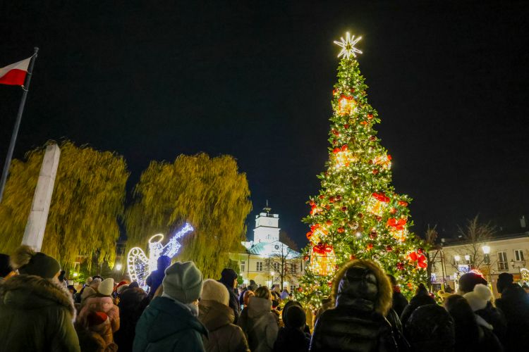 Włączenie światełek na rynku w Grójcu