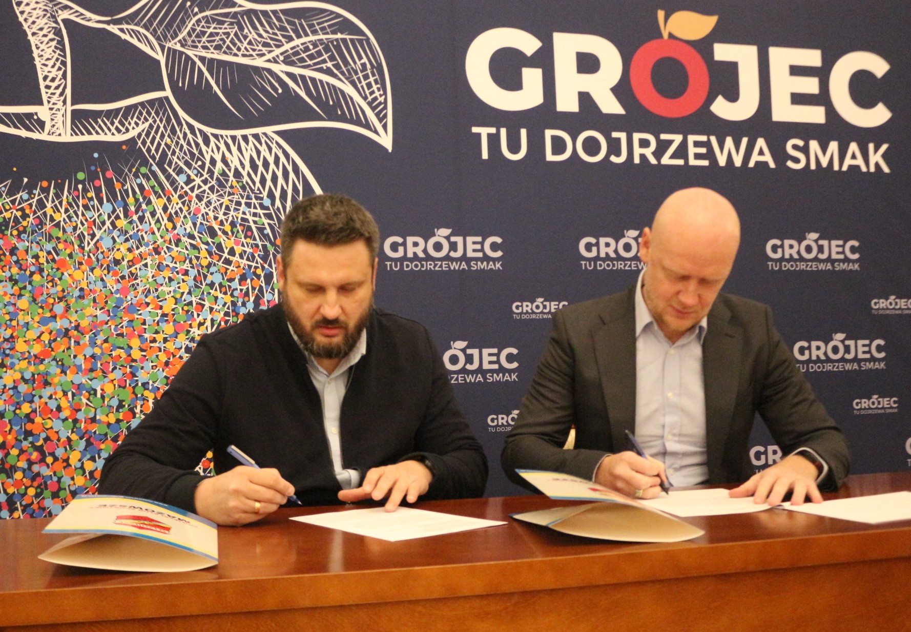 Podpisanie umowy partnerskiej przez Mazowsze Grójec i FC Mundialito