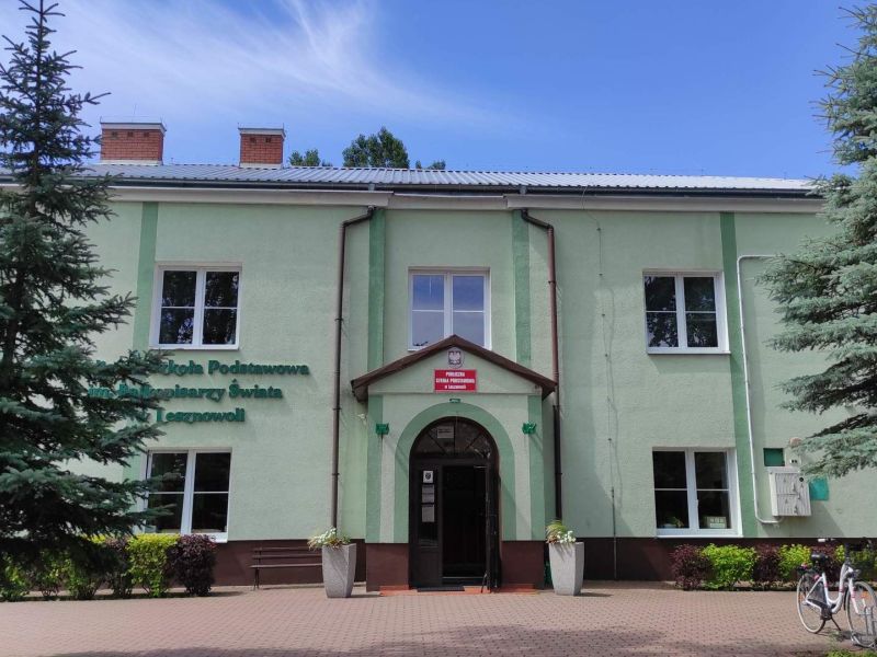 Publiczna Szkoła Podstawowa im. Bajkopisarzy Świata w Lesznowoli