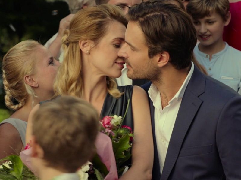 Kadr z filmu Narzeczony na niby
