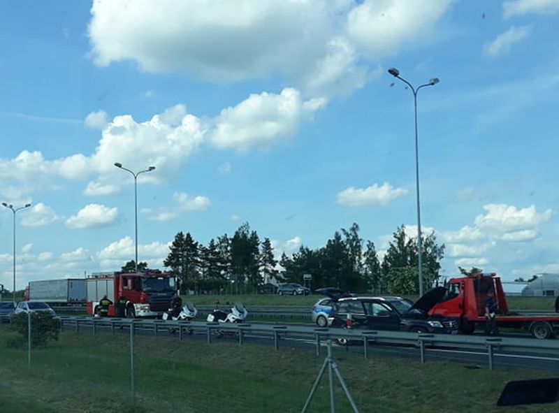 Pas drogi krajowej był zablokowany (fot. Czytelnik)