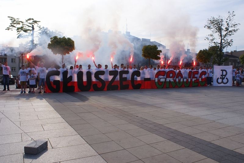 Tak Grjec odda hod Powstacom Warszawskim w ubiegym roku (fot. Mateusz Adamski)