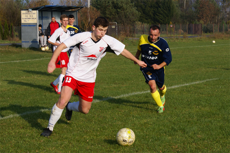 Derby gminy: KS Lesznowola - GPSZ Guchw (fot. Mateusz Adamski, archiwum)